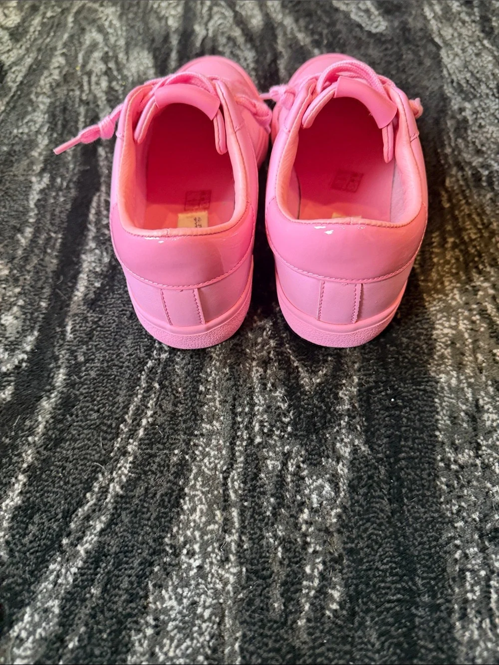 Vintage Havana Pink Low-Top Sneakers - Picture 3 of 7